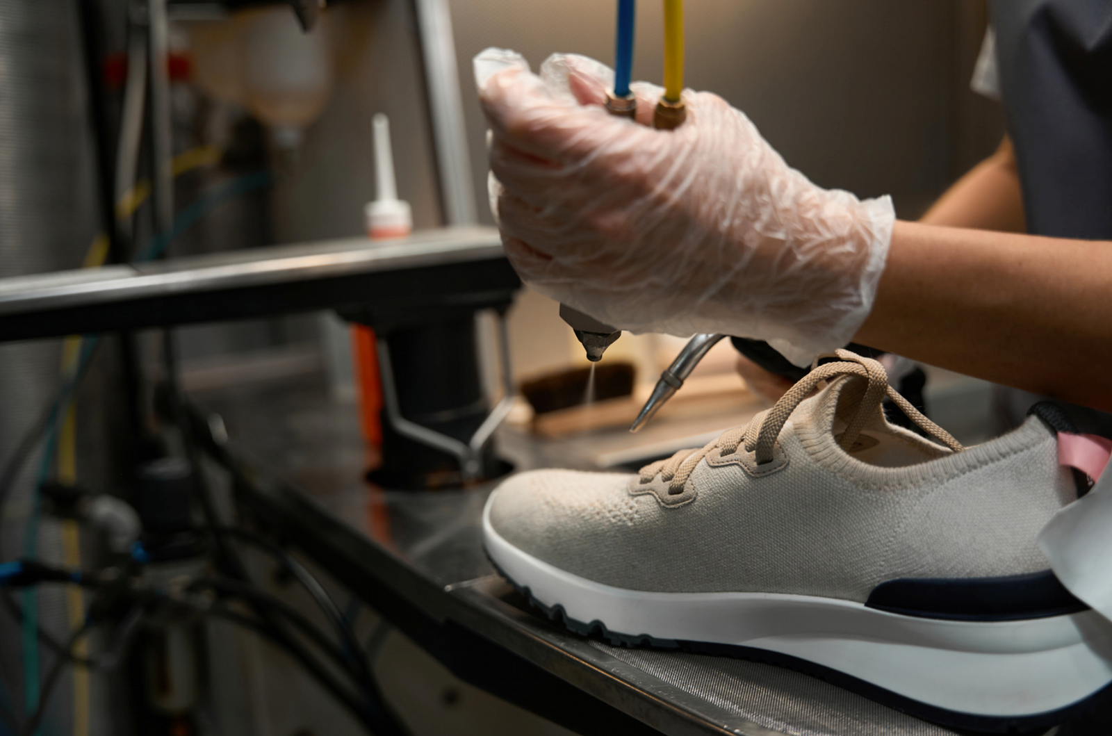 Comment nettoyer ses semelles blanches soi m me Guide